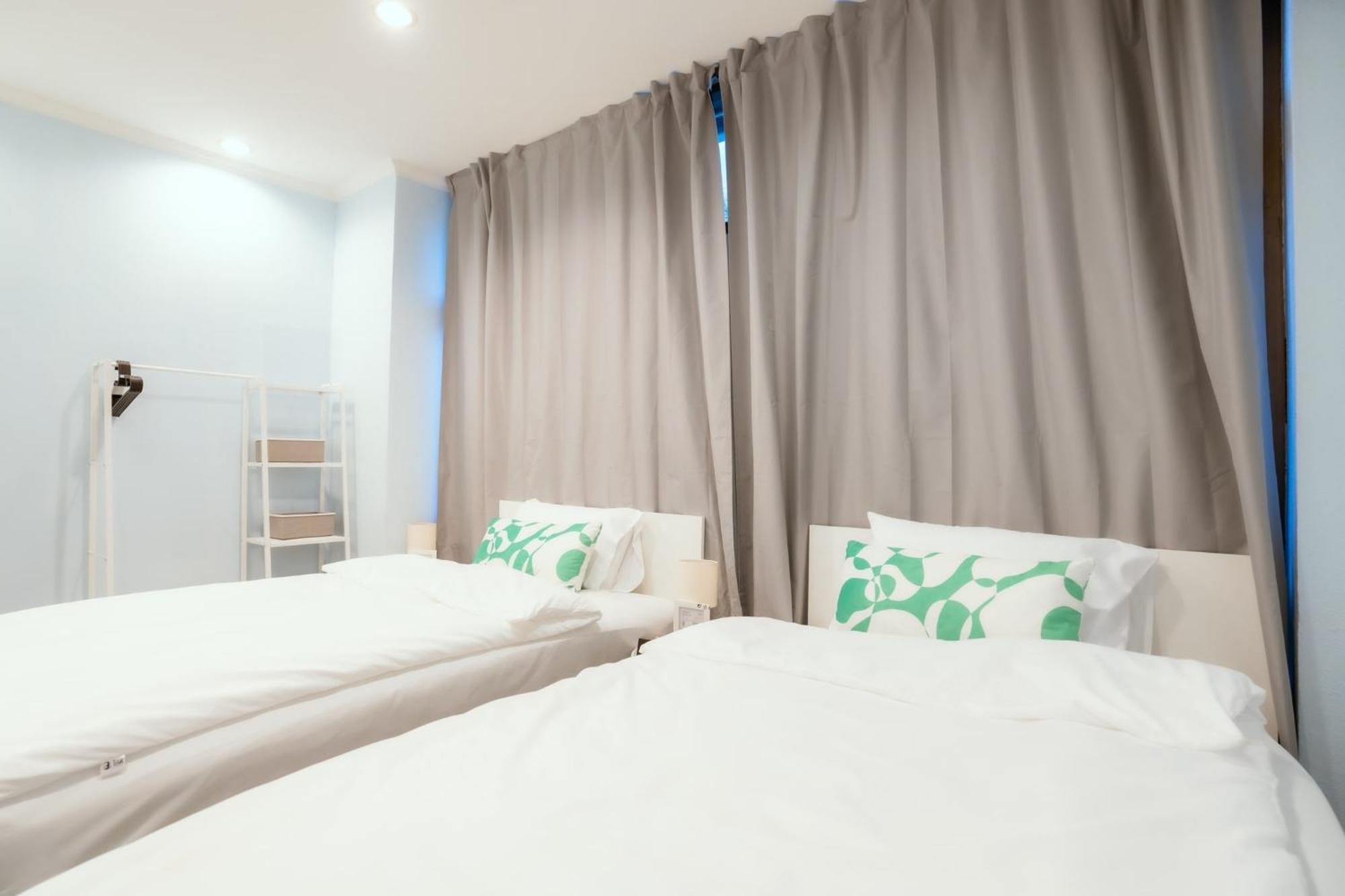 420 Hostel - Ekkamai Buds & Beds Bangkok Exteriör bild